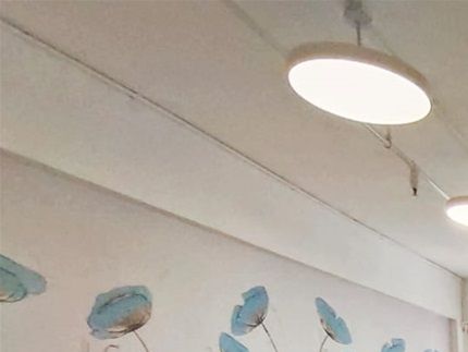 椅子瑜伽設置，最多可擺放14-16張椅子+瑜伽墊。